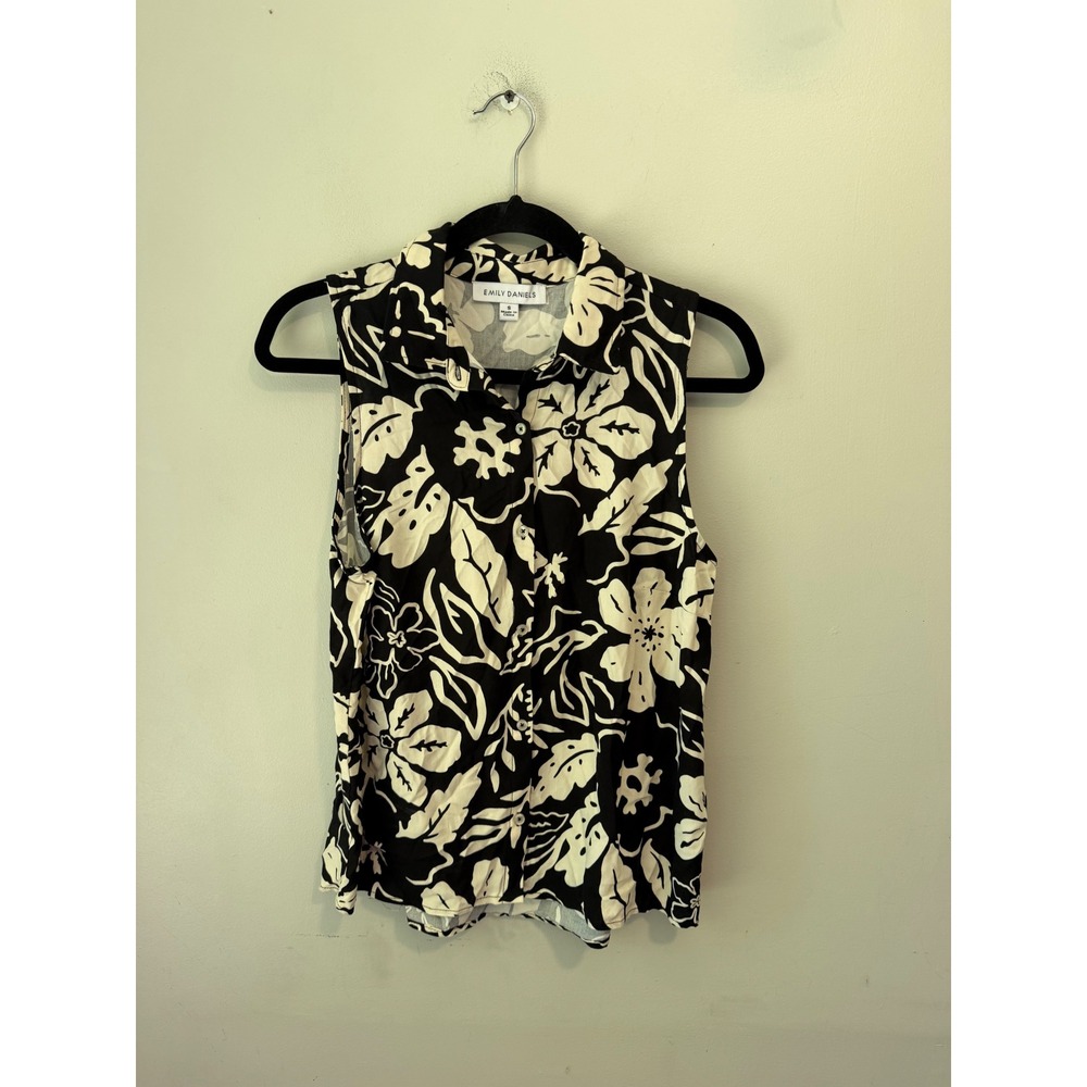 Emily Daniels Black White Floral Sleeveless Button Down Rayon Blouse Small